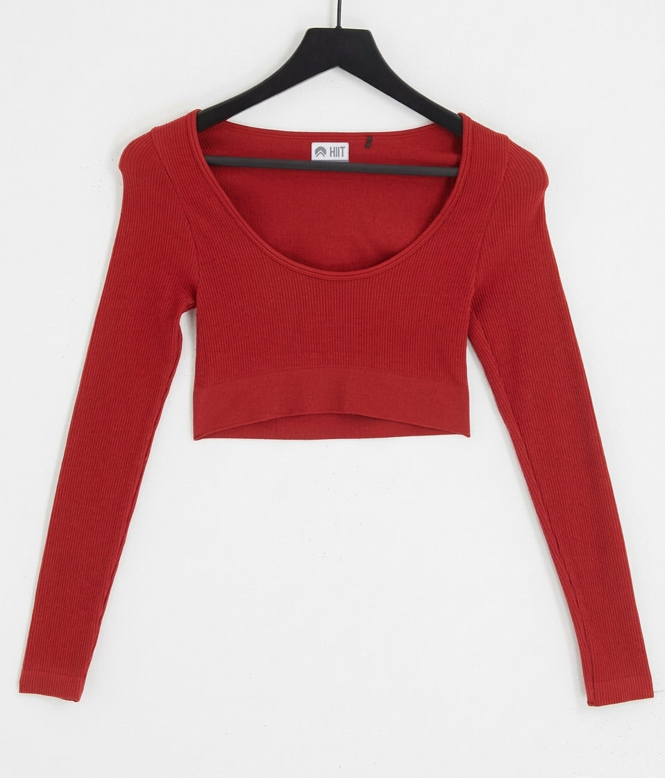 Essential seamless rib long sleeve top in burgundy