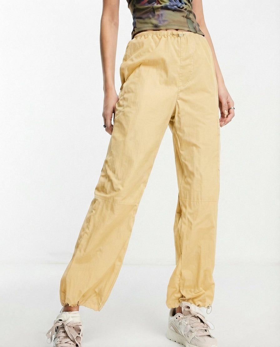 Parachute trousers in stone